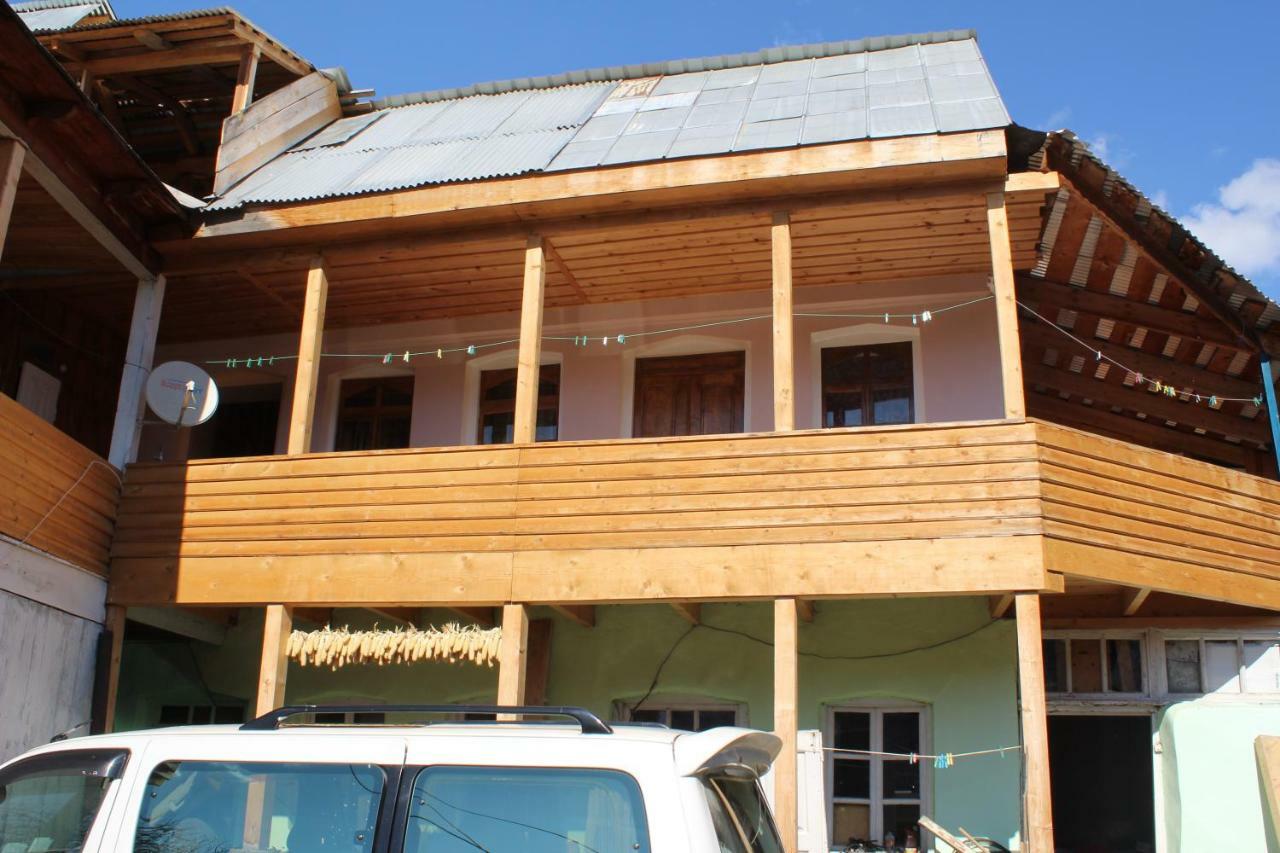 Ecohouse Svaneti Mestia Buitenkant foto